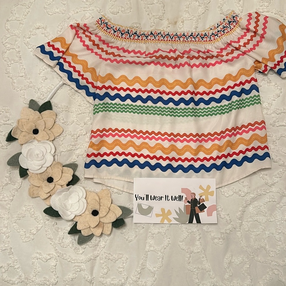 Flying Tomato off-the-shoulder blouse. Size S